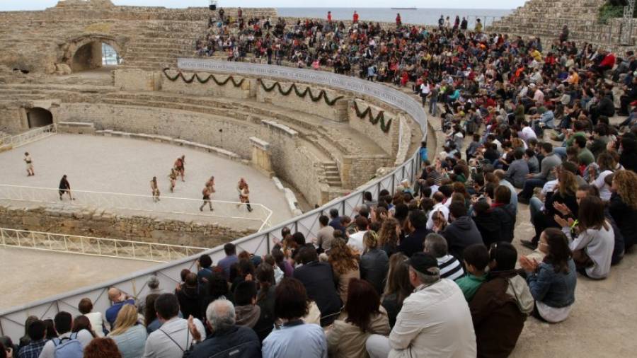 Imagen de uno de los espectáculos del festival de recreación histórica romana 'Tarraco Viva' que se llevó a cabo en el Amfiteatre durante el pasado mes de mayo. Foto: Lluís Milián