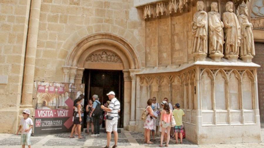 La ciudad de Tarragona ha logrado, por cuarto año consecutivo, superar la cifra de los dos millones de visitantes gracias, en gran parte, a su patrimonio histórico. Foto: Lluís Milián