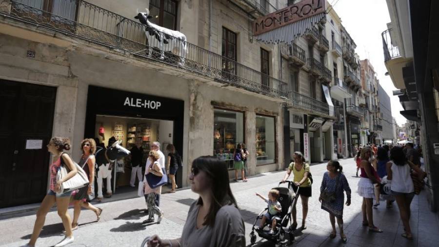 Ale-Hop ha abierto en la calle Monterols, en el local que durante tantos años ocupó la histórica mercería Sardà. Foto: Pere Ferré