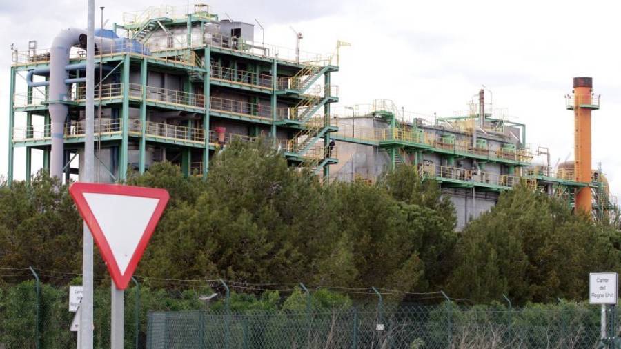 La Generalitat vendió la incineradora de residuos especiales de Constantí el pasado mes de enero por 23,6 millones a la francesa Sarp. Foto: Lluís Milián