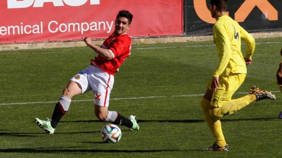Xisco Muñoz debutó con la camiseta del Nàstic en la segunda mitad, sustituyendo a Luismi. Foto: Lluís Milián