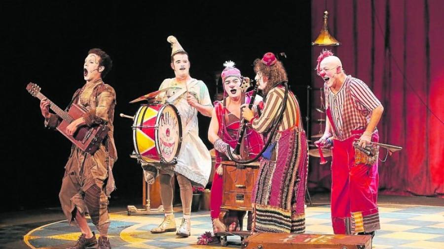 Un moment de l´espectacle de circ ´Rhümia´, ahir al vespre, al Teatre Bartrina. Foto: Alba Mariné