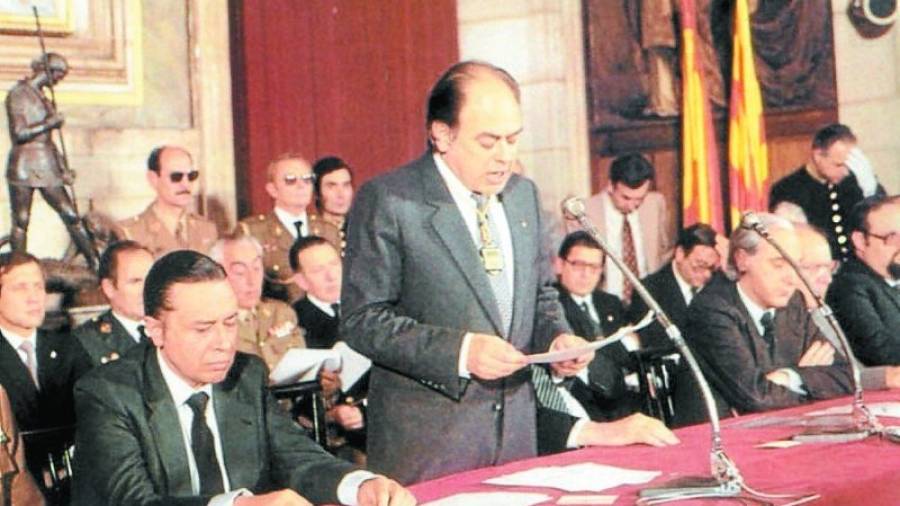 Jordi Pujol toma posesión del cargo de presidente de la Generalitat, tras los comicios de marzo de 1980. Foto: dt