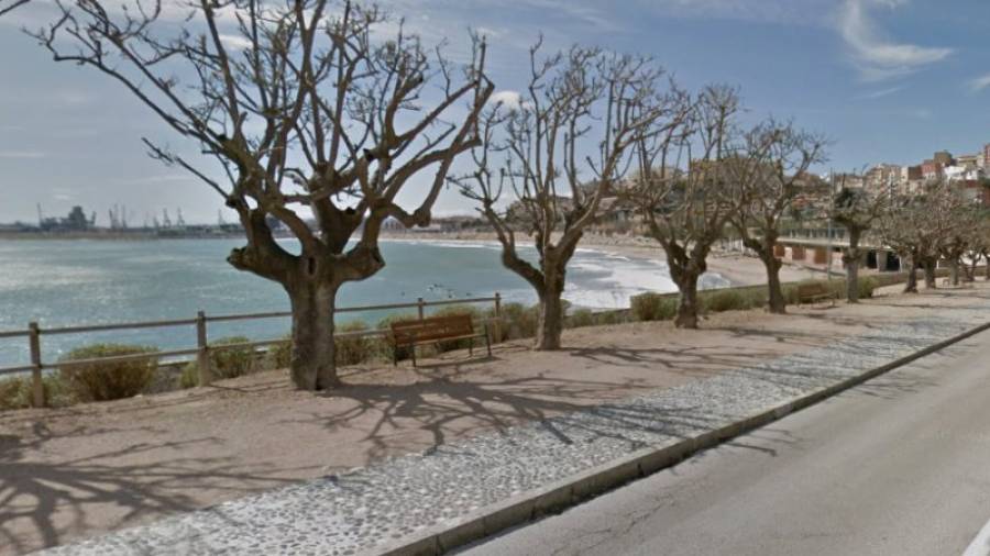 Paseo Rafael Casanova, donde se produjo el hurto. Foto: Google Street View