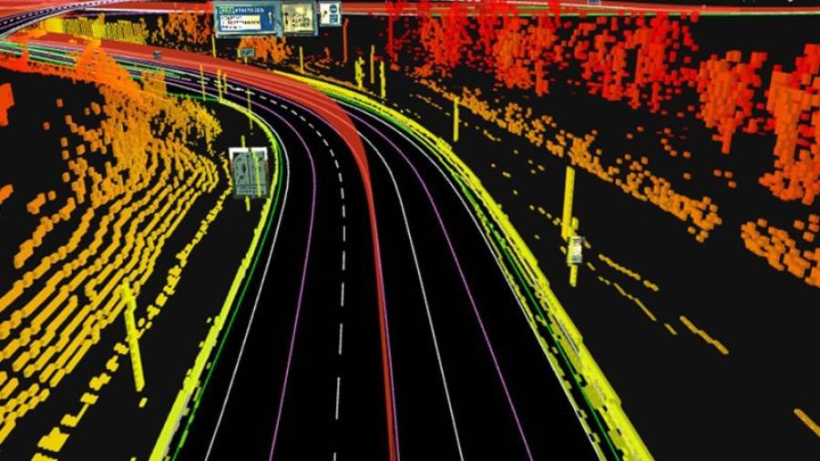 Los Mapas de Alta Definición de TomTom proporcionan un modelo de nivel de carril en 3D muy riguroso de la red de carreteras.