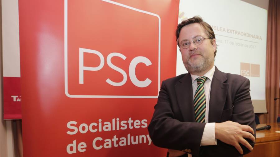 Santiago Castellà, ayer en la sede del PSC. FOTO: LLUÍS MILIÁN