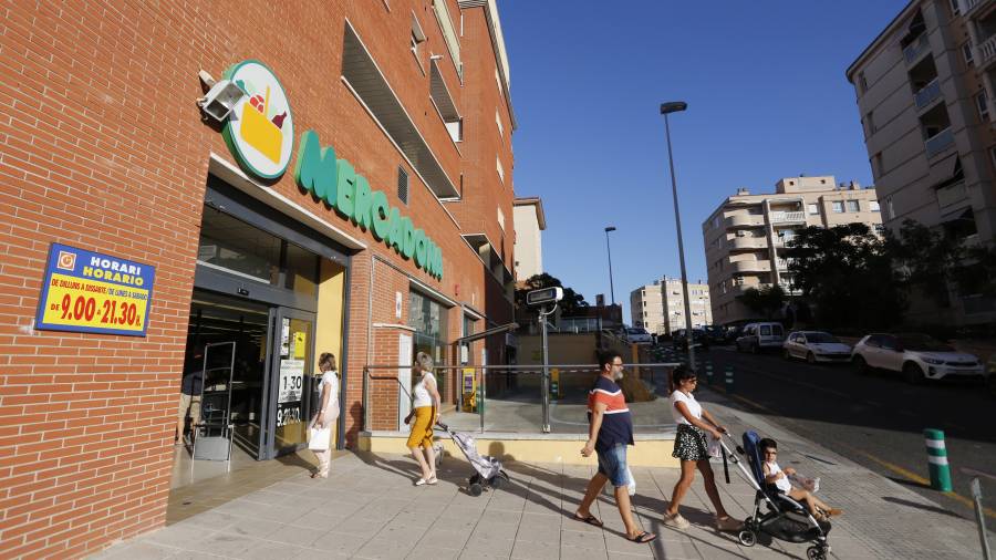 El supermercado está ubicado actualmente en la calle Sèneca. FOTO: PERE FERRÉ