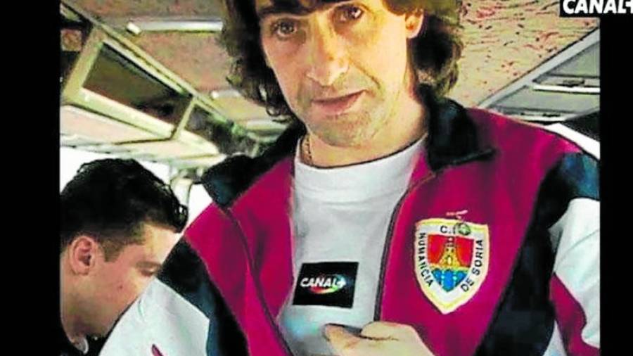 Raúl Ruiz, con el uniforme del Numancia, durante su etapa en el club soriano. FOTO: CANAL PLUS