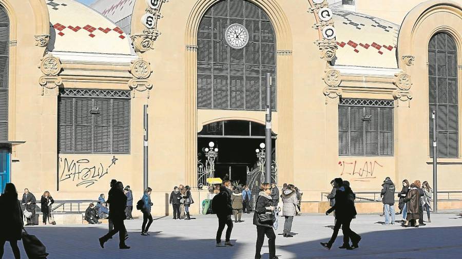La fachada del Mercat Central. Foto: Pere Ferr&eacute;