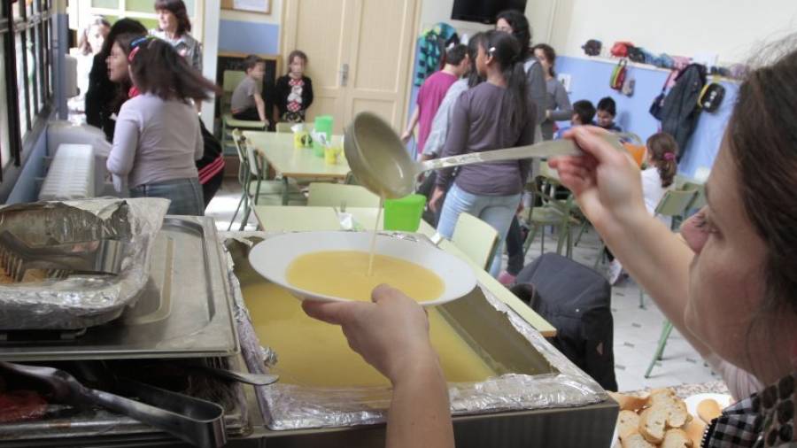 El 10,55% de los alumnos catalanes recibe un menú especial. Foto: pere ferré/DT