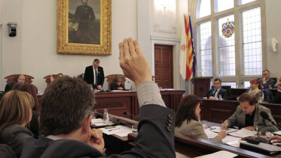 El ple del 5 d'abril, quan es va votar la moció en la qual es demanava l'adhesió de Reus a l'AMI. Foto: Pere Ferré