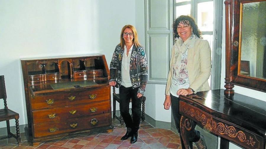Àngels Santacana y Neus Oliveras han trabajado en la musealización de Cal Guimerà. Foto: JMB