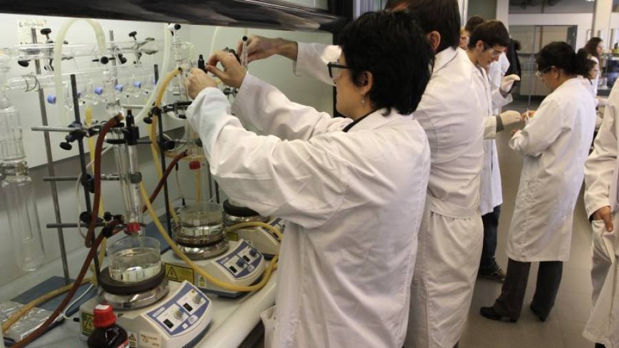 Laboratorio de quimica organica de la facultad URV