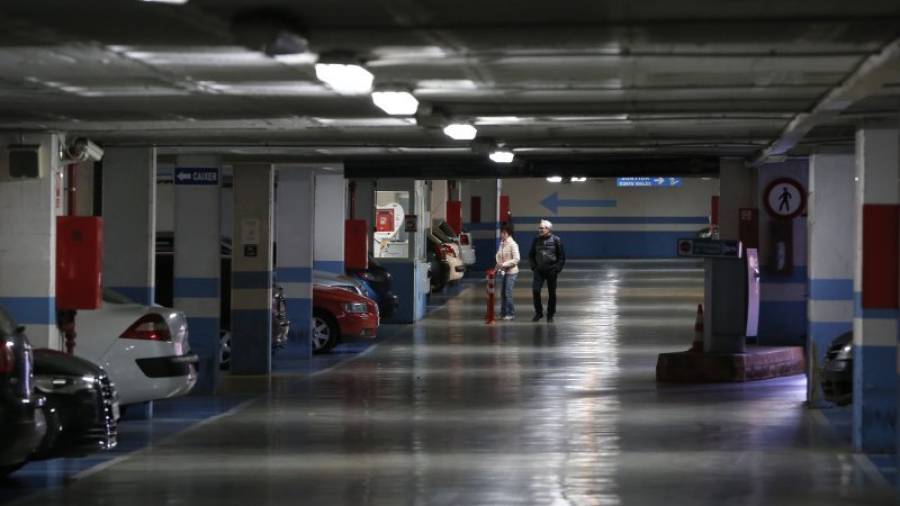 El párking de Lluís Companys es uno de los ocho que gestiona aparcaments Municipals. FOTO:PERE FERRÉ