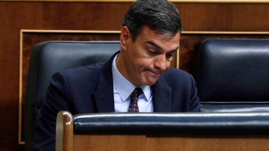El clima reinante en la política española es de que todo el pescado está vendido. FOTO: EMILIO NARANJO/EFE