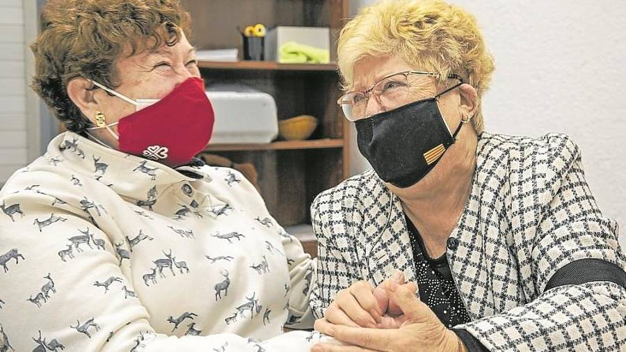 Participantes del ‘Ara al teu costat’ de Cáritas. foto: Pepe Navarro