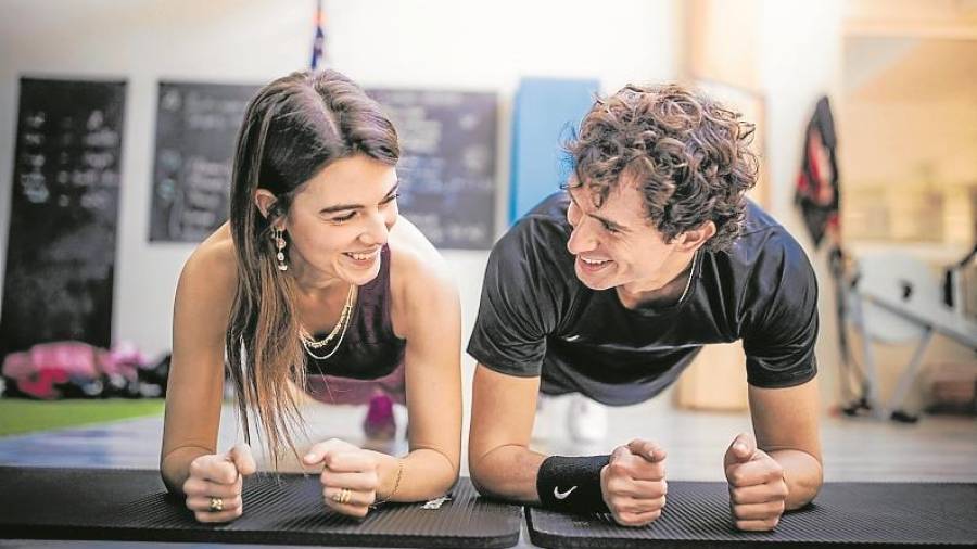 Paula López Ortiz y Guillermo Mena Sánchez, cofundadores de la plataforma virtual de salud Burning Calories. Foto: Cedida