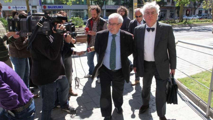 El ex alcalde de Reus, Lluís Miquel Pérez, a su llegada a los juzgados. FOTO: ALBA MARINÉ