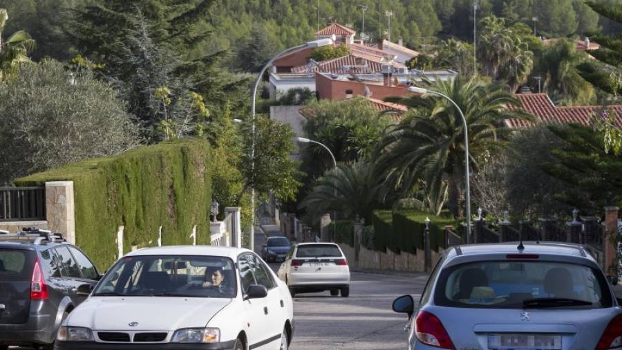 Al menos tres de los robos en la urbanización Boscos de Tarragona fueron cometidos en viviendas de la calle Isaac Albéniz. Foto:Pere Ferré