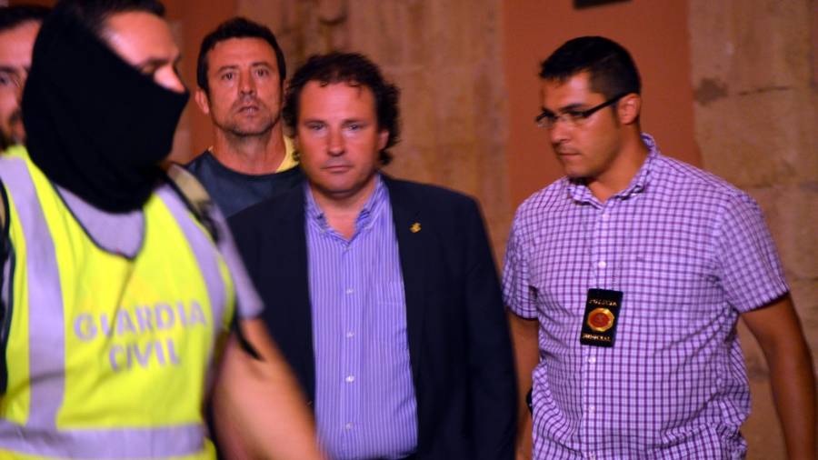 Daniel Masagué, el dia que va ser detingut per la Guardia Civil a l'Ajuntament de Torredembarra. Foto: Pere Ferré