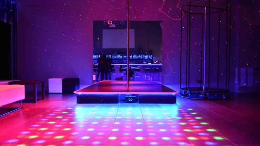 La discoteca de Las Miliuna de El Vendrell, donde las parejas pueden iniciar los contactos. Foto: alfredo gonzález