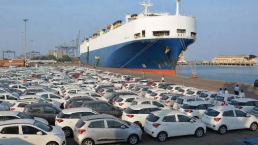 Los vehículos exportados fuera de España han reportado 13.620 millones de euros a la economía nacional, con un descenso del 28,2% respecto del cierre del año pasado.
