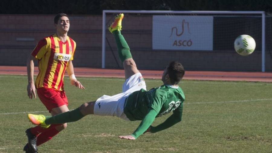 Imagen de uno de los partidos disputados esta temporada por el FC Ascó. Foto: Cedida