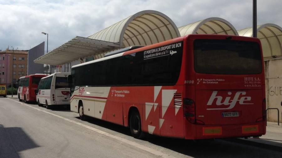 Des de fa uns mesos també s´ha implementat el servei de transport directe a l´aeroport del Prat. Foto: J.Revillas