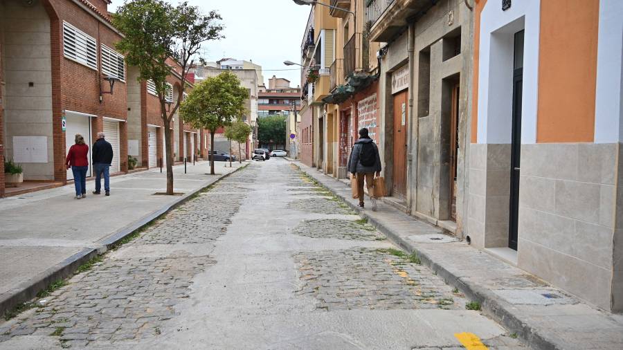 La calle Miró es una de las tres que en estos momentos se encuentran inmersas en una remodelación integral. FOTO: ALFREDO GONZÁLEZ