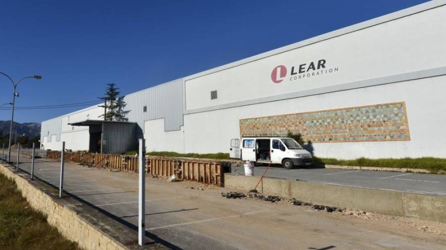 El tancament de la fàbrica Lear a Roquetes el 2009 va generar la idea de redactar el pla estratègic. Foto: Joan Revillas