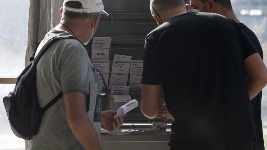 Prop de 12.500 veïns majors de setze anys estan cridats a votar. Joan Revillas