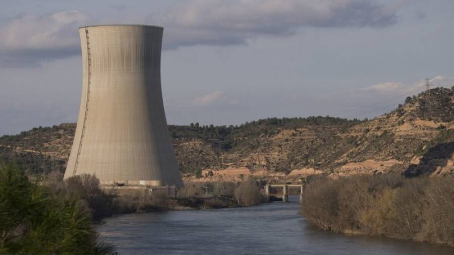 Panoràmica de la central nuclear d´Ascó, a la Ribera d´Ebre. Foto: Joan Revillas
