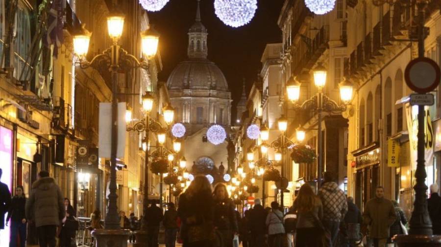 Adornos navideños en Zaragoza en 2012