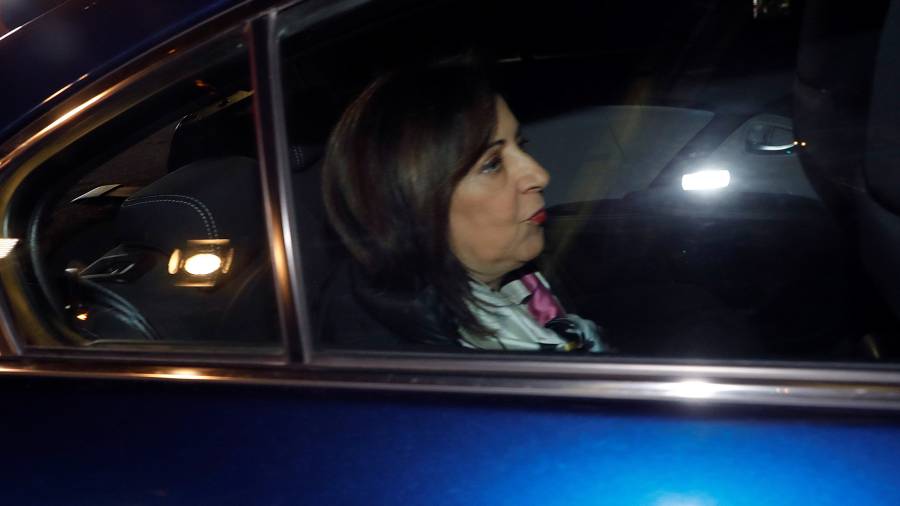 La ministra de Defensa Margarita Robles a su llegada a la sede de PSOE