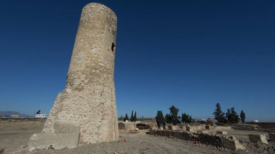 Obres de recuperació de la torre de la Candela i d'adequació de l'entorn. Foto: Joan Revillas