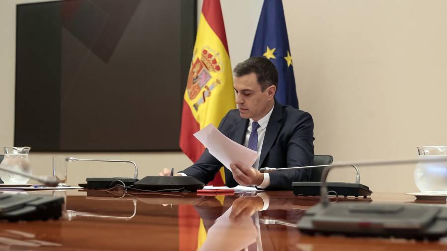 Sánchez explicará este domingo a los presidentes autonómicos las medidas de protección contra la Covid-19. FOTO: EFE