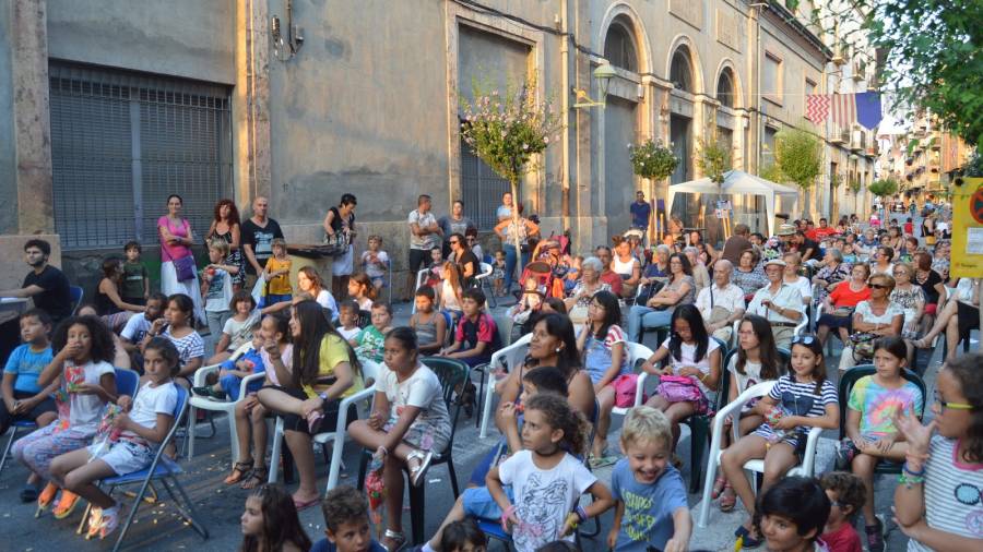 Las fiestas se concentran en la calle Sant Miquel.
