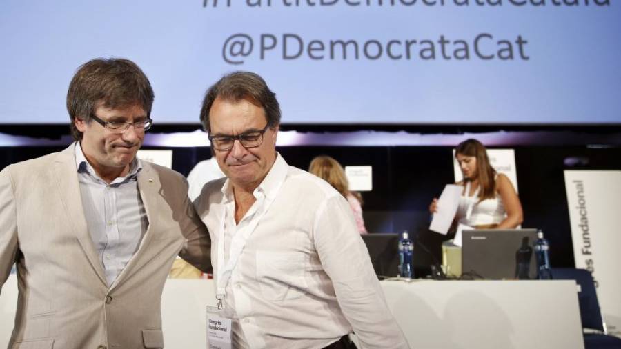 Carles Puigdemont i Artur Mas no havien escollit l´opció de Partit Demòcrata Català durant les votacions. Foto: efe