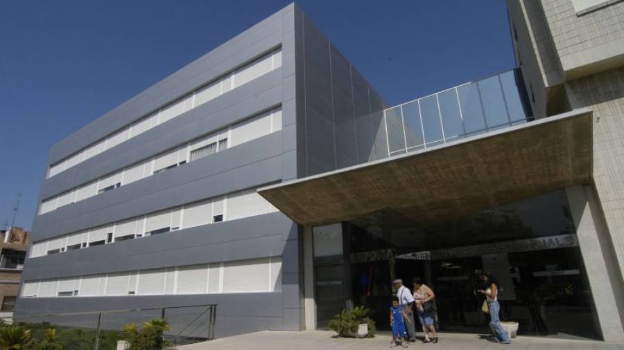 El Hospital Comarcal de Amposta, con un 8,88 sobre 10, ha logrado la máxima puntuación en la provincia en una encuesta a pacientes. Foto: Joan Revillas