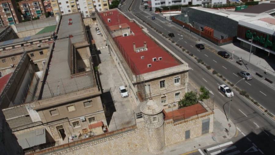 Parte de las instalaciones de régimen abierto se encuentran en esta zona de la cárcel. Foto: Lluís Milián