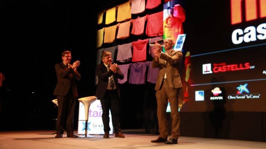 El conseller d´Afers Exteriors, Raül Romeva, va recollir el premi Ambaixador de Castells. Foto: Aj. Valls/Pere Toda