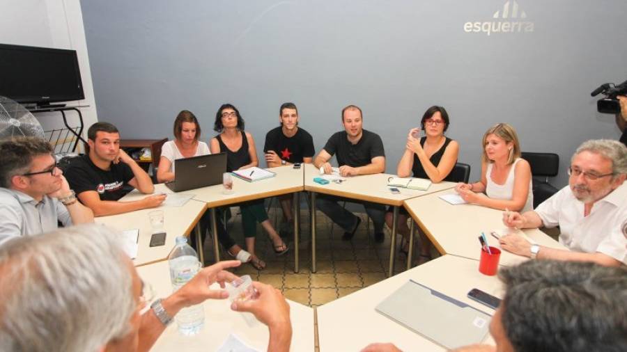 Imagen de la reunión de ayer en la sede de ERC. Foto: A.Mariné