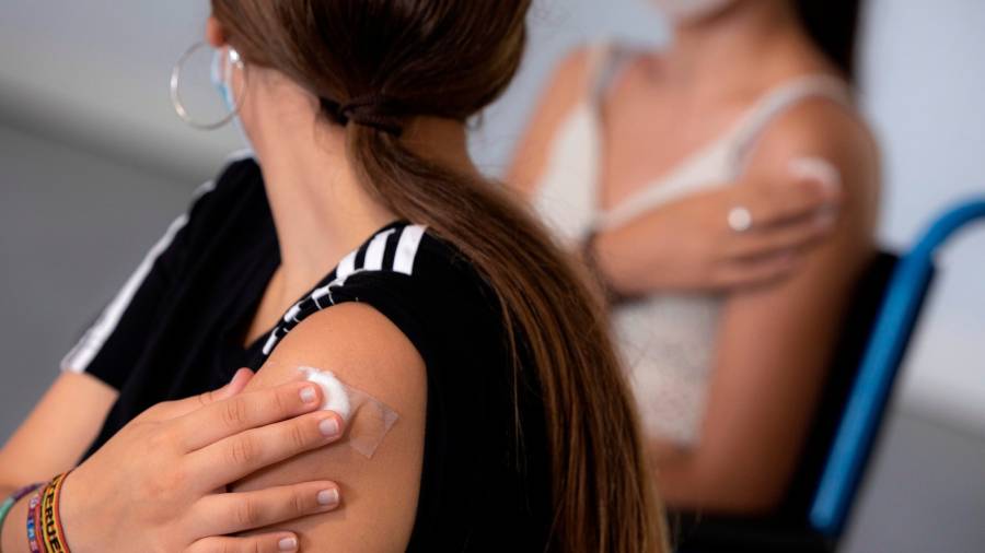La campaña de vacunación sigue activa en España. EFE