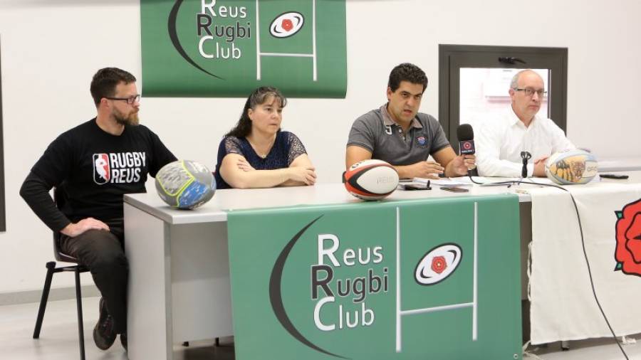 Los miembros de la nueva junta del Reus Rugby Club. Foto: Alba Mariné
