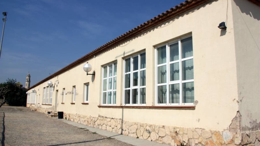 L'antiga escola del Catllar (Tarragonès) acollirà el curs que ve la segona seu de l'Institut dels Pallaresos. Foto: ACN