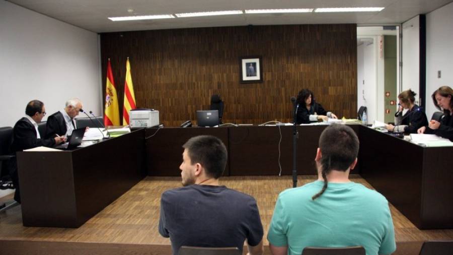Daniel Ayyash e Ismael Benito en el juicio de ayer en Barcelona. Foto: Agencias