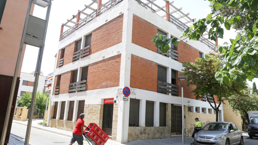 El antiguo hostal Bona Estada se halla en la calle Ponent. FOTO: ALBA MARINÉ