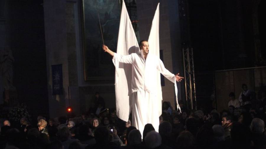 Escena del ball de la Candela durant la representació que es va fer a Sant Joan a les Decennals del 2011. Foto: DT