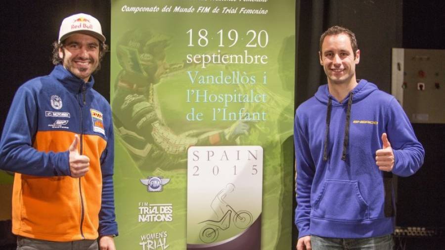 Iván Cervantes y Albert Cabestany, junto al cartel promocional del evento. Foto: Juan Segovia