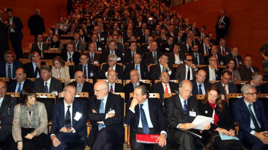 Imagen del Palau de Congressos que se llenó con todo el mundo empresarial para reivindicar el Corredor del Mediterrani. Foto: ACN